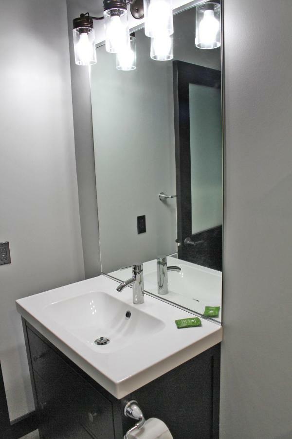 The Serenity Suite - Main Street Lodge In Berlin Exterior photo